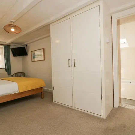 Scrumpy Holiday home