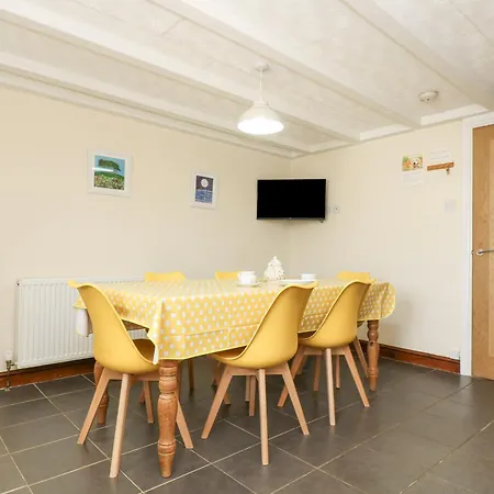 Scrumpy Holiday home