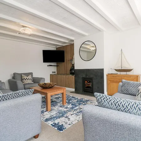 Scrumpy Holiday home *